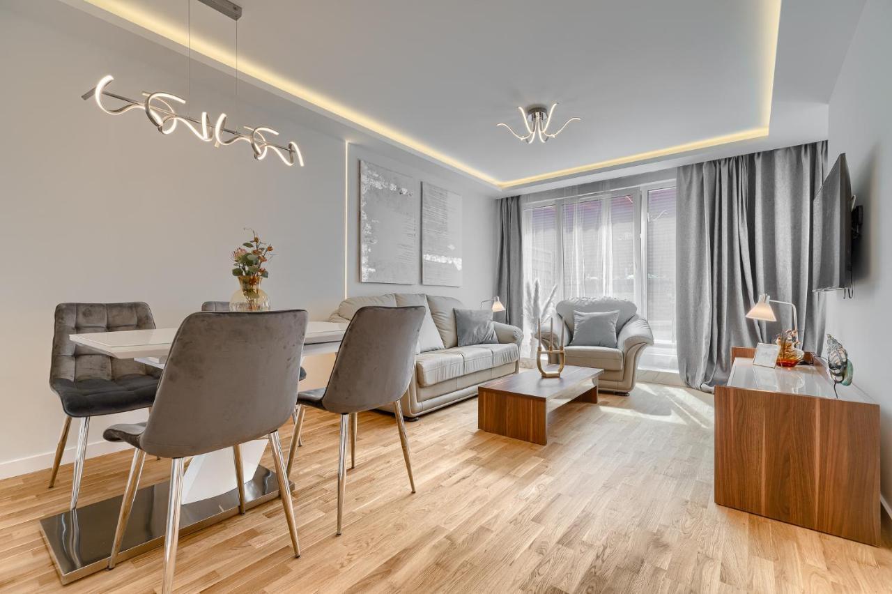 Apartament Prezydencki Bulwary Stare Miasto Apartamenty No 1 ชเตชชิน ภายนอก รูปภาพ