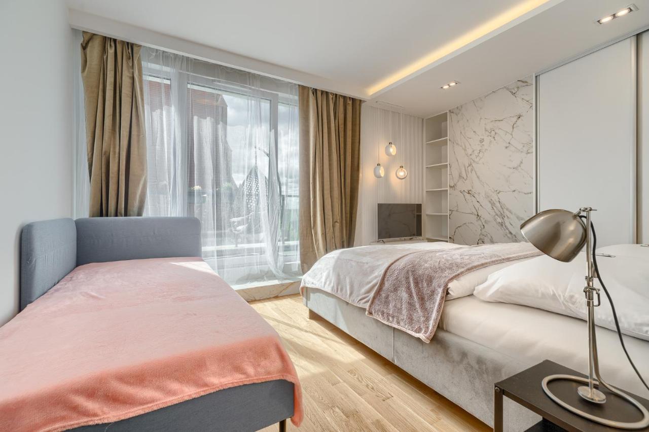 Apartament Prezydencki Bulwary Stare Miasto Apartamenty No 1 ชเตชชิน ภายนอก รูปภาพ
